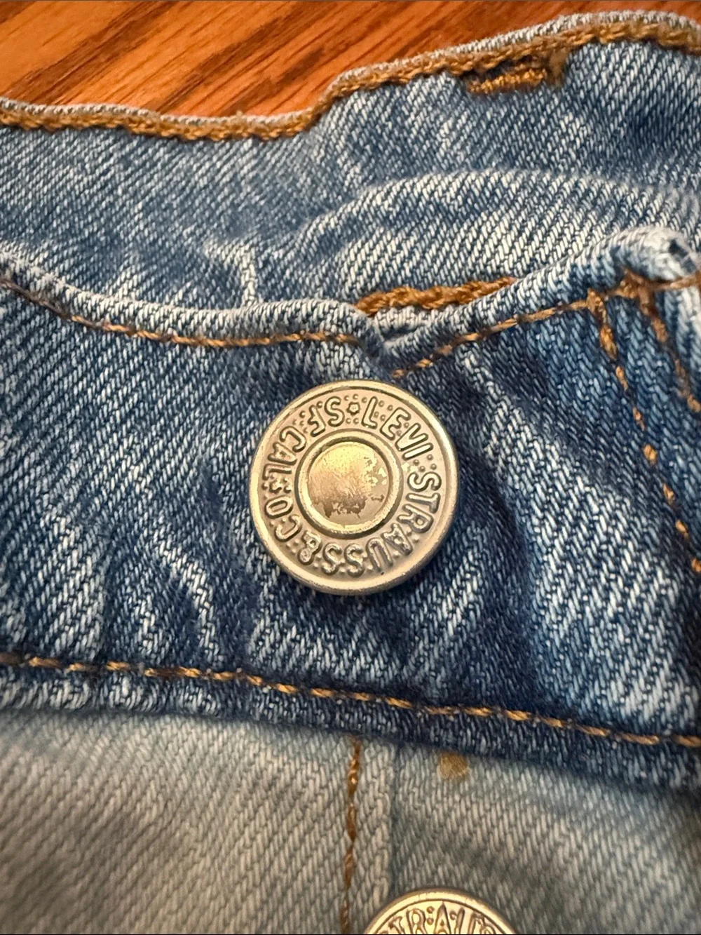 Levi's 501 Two-Tone Light and Medium Blue Jeans Button fly W31 L26